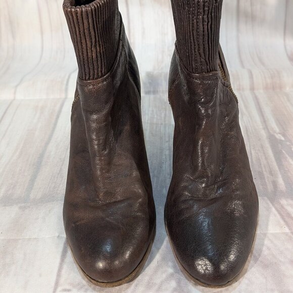 Frye Women's Brown Leather Corby Side Zip Ruched Wedge Ankle Boot Size 8M - Picture 5 of 12